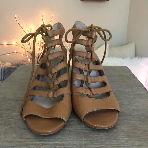 Vince Camuto wedge sandals - Picture 3 of 6